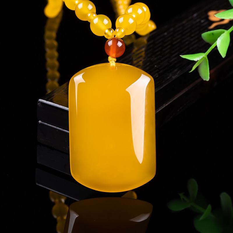 Beading - Pendentif carré uni en calcédoine dorée,